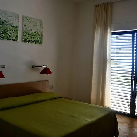Cala Luna 3* קאלה גונונה