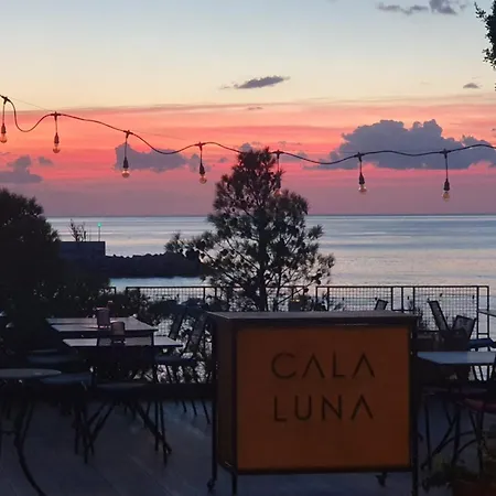 Szálloda Cala Luna